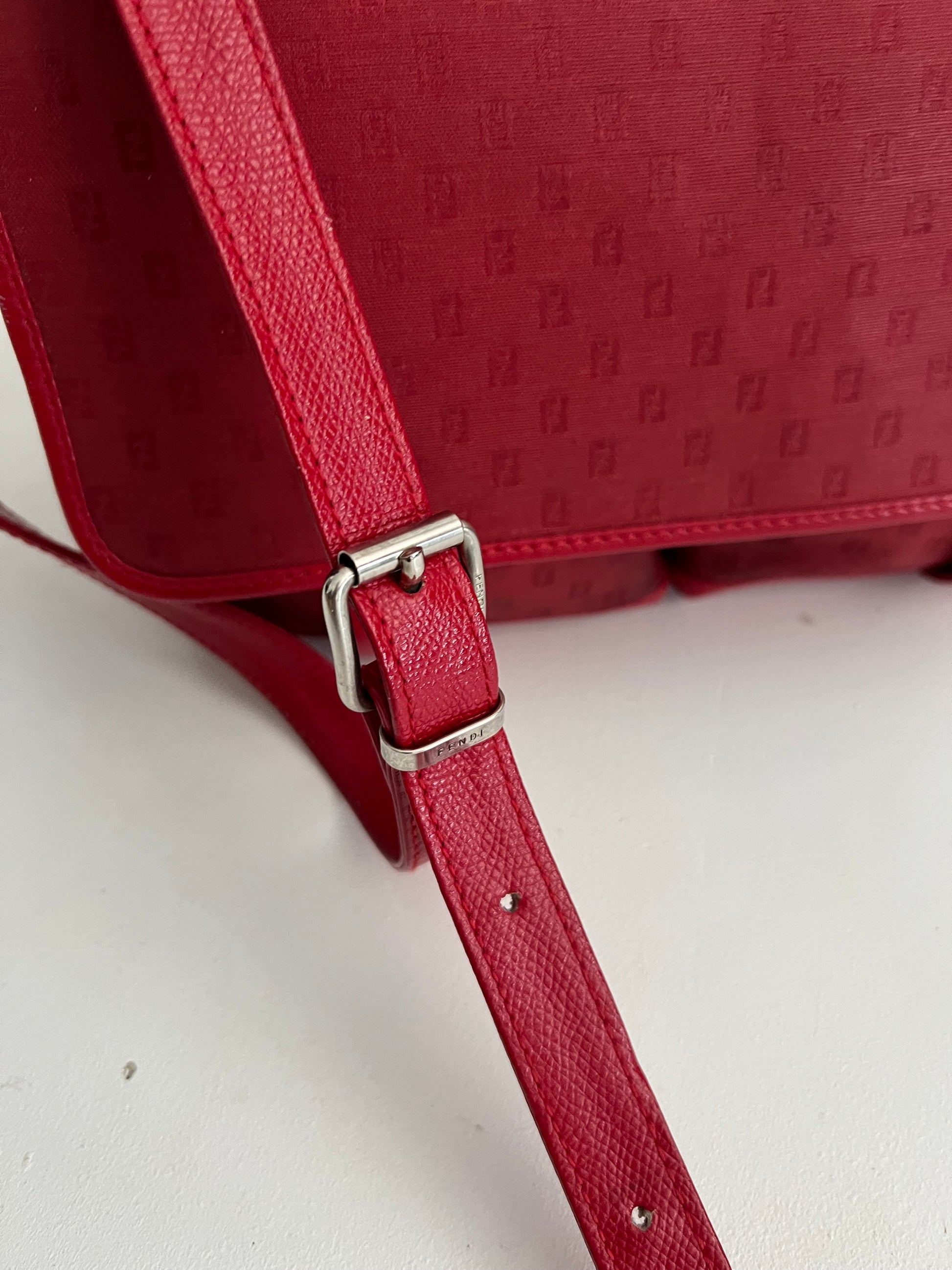 Fendi S.A.S. Messenger Bag rossa FF