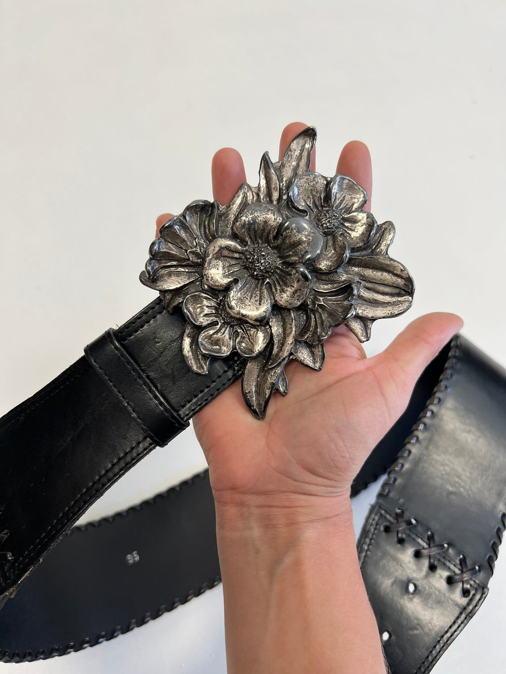 Cintura W. Wallace England