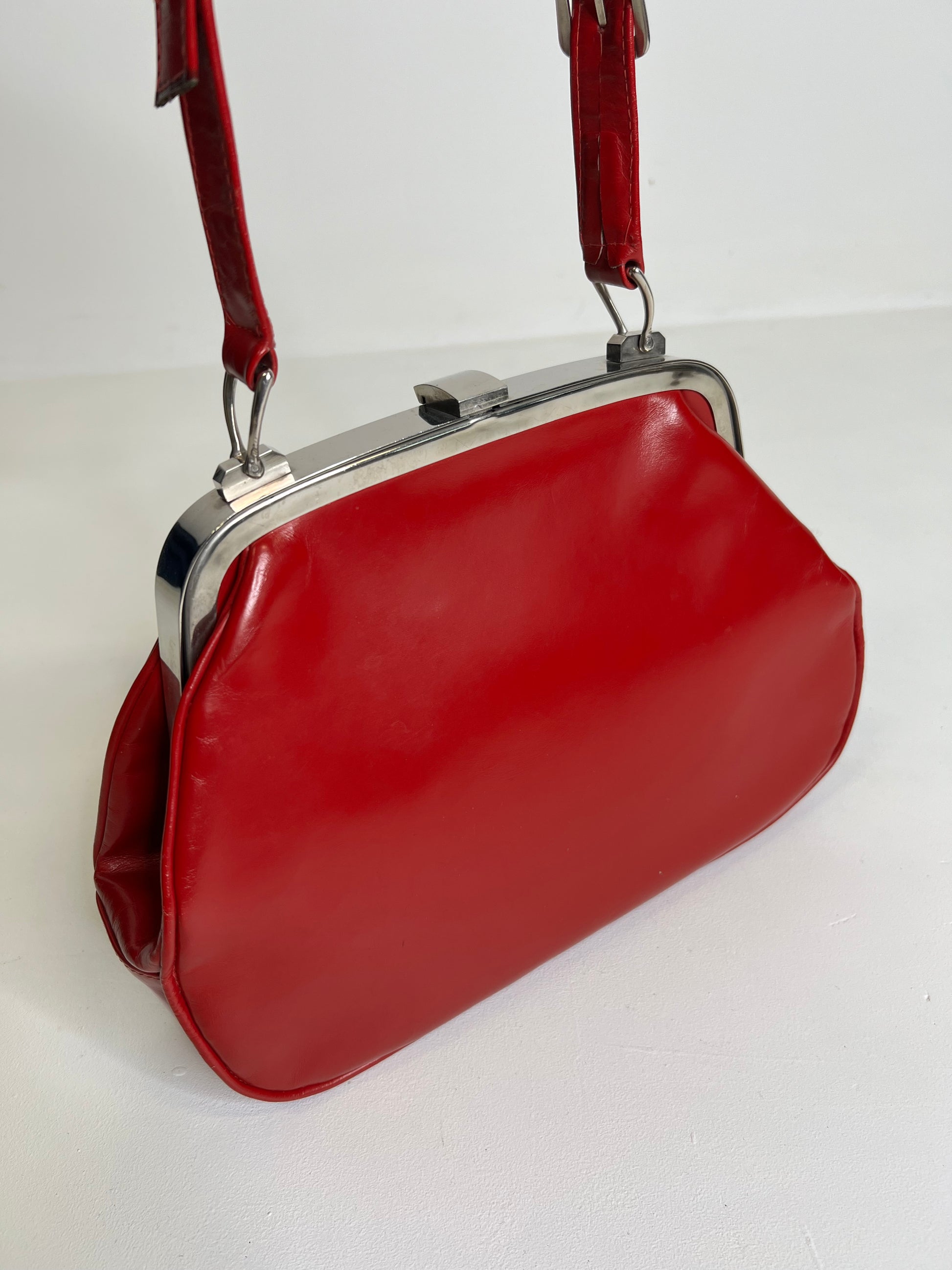 Borsa anni ‘70 in pelle rossa