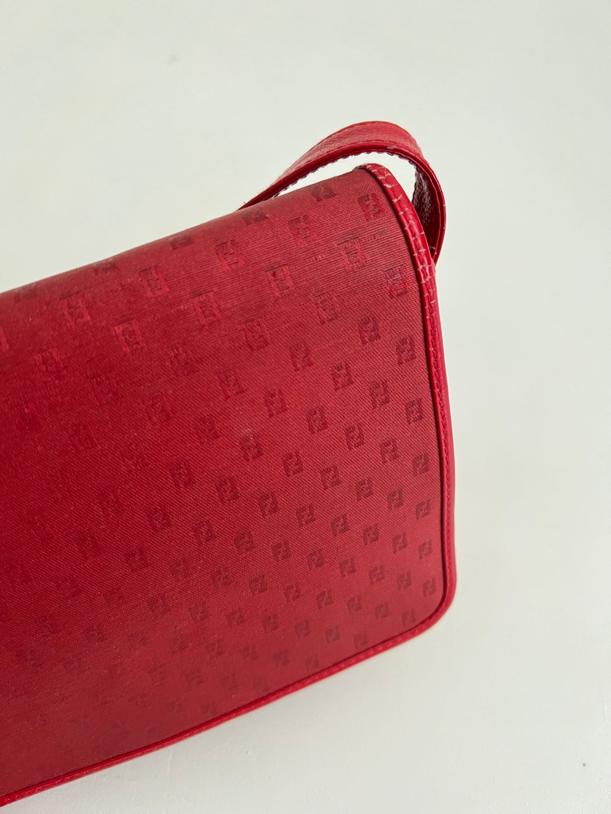 Fendi S.A.S. Messenger Bag rossa FF