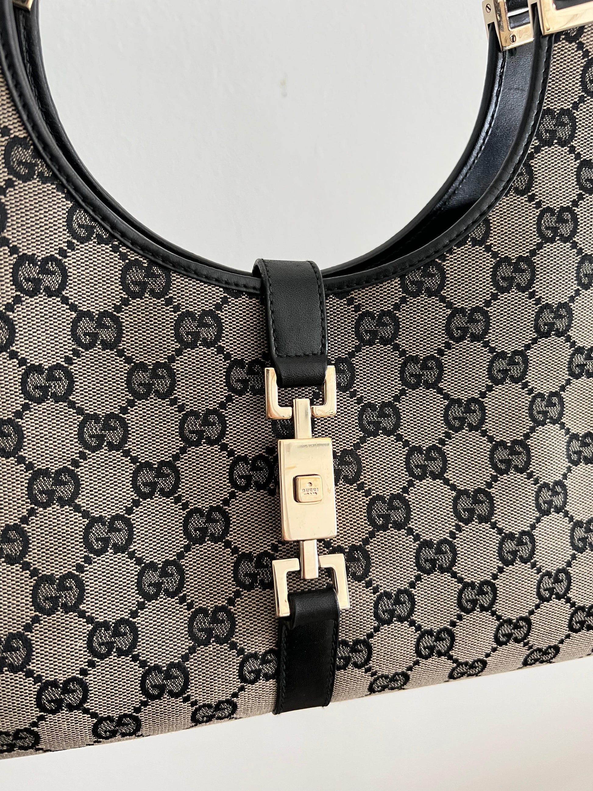 Gucci Jackie Shoulder Bag 2000 canvas GG