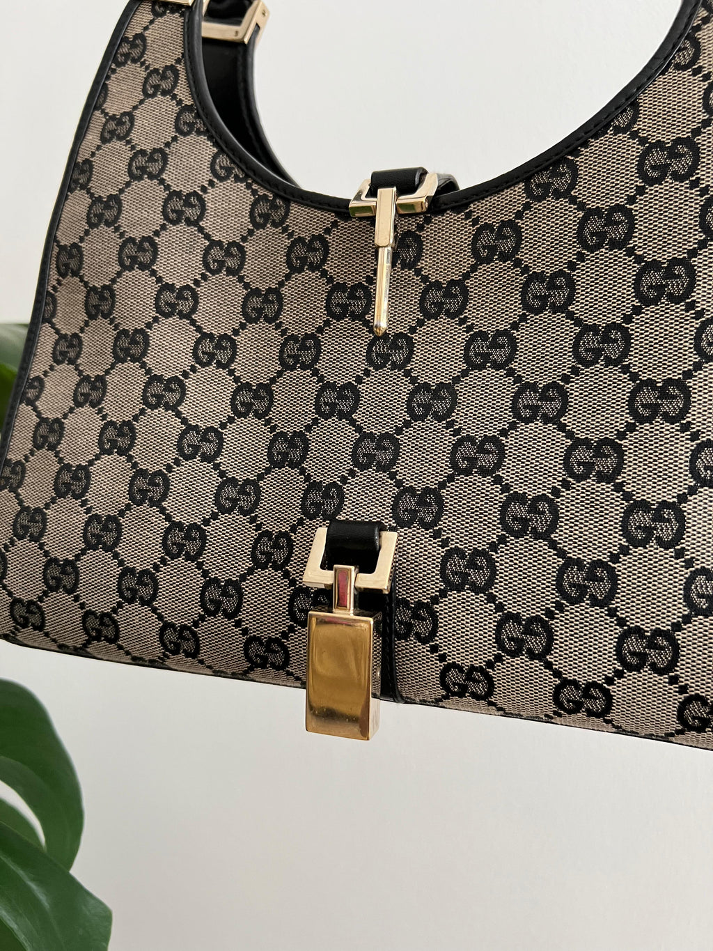 Gucci Jackie Shoulder Bag 2000 canvas GG