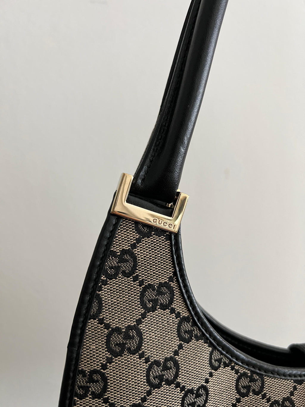 Gucci Jackie Shoulder Bag 2000 canvas GG