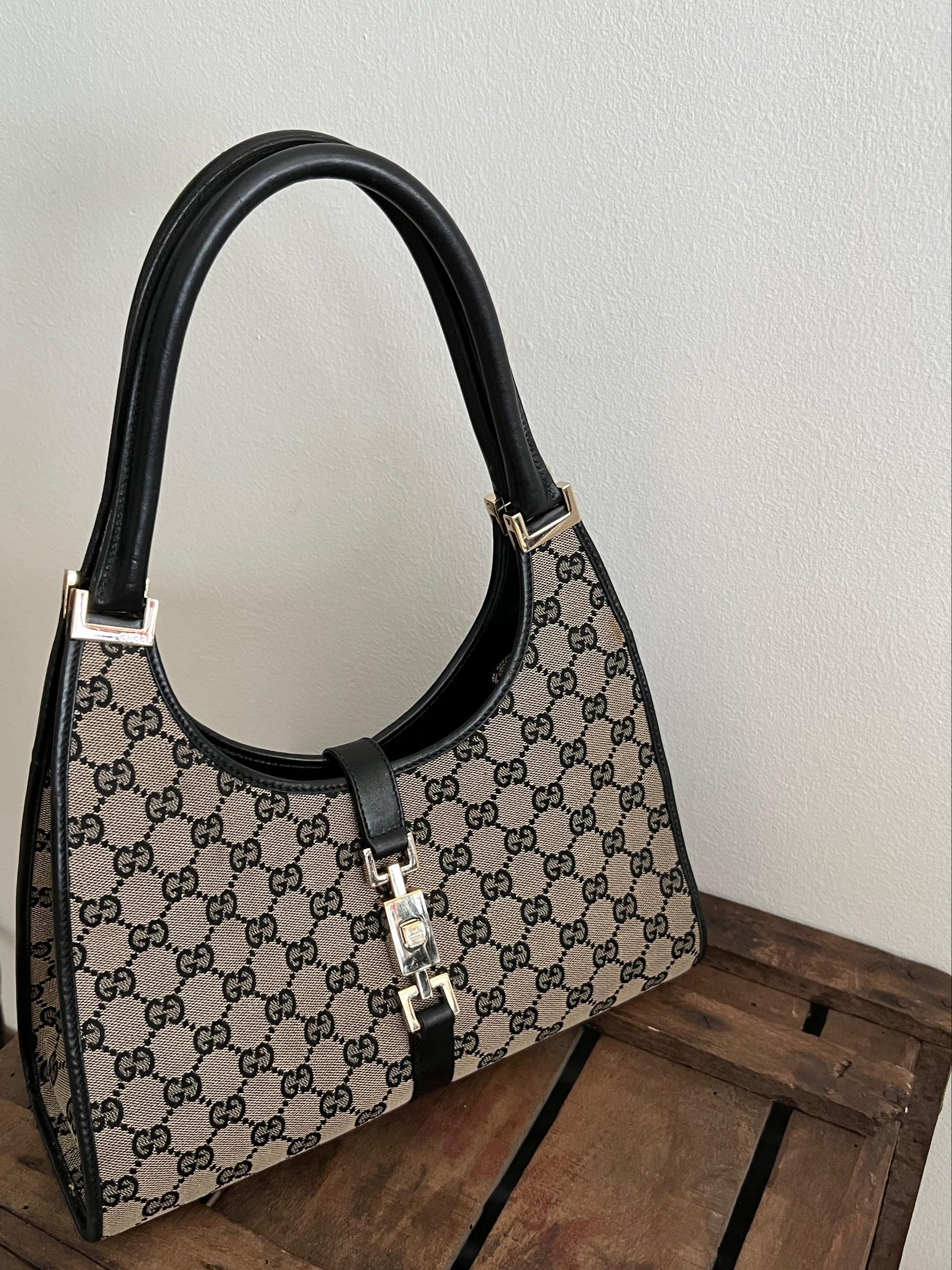 Gucci Jackie Shoulder Bag 2000 canvas GG